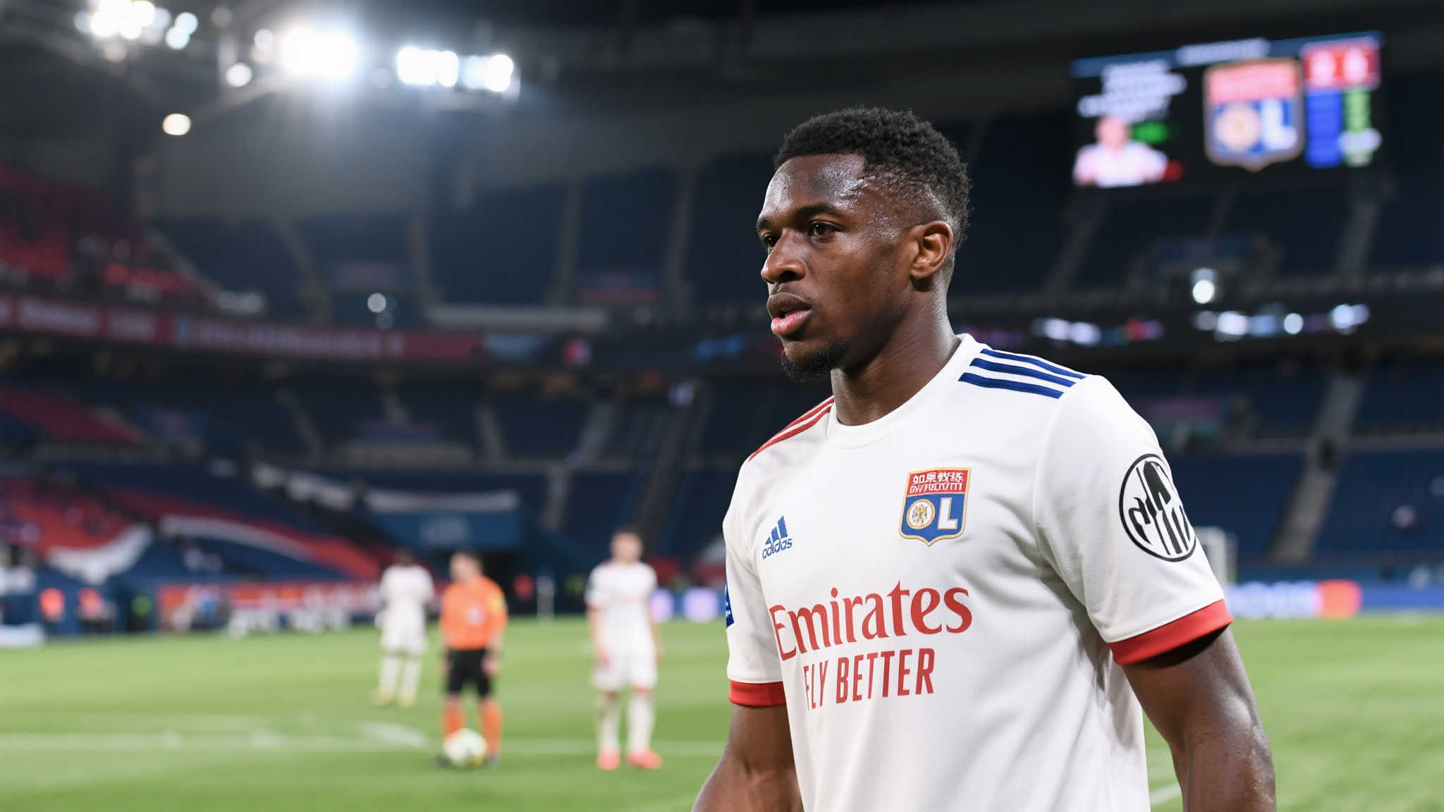 琼阿梅尼:教练决定我位置,阿隆索期待我的全面表现 琼阿梅尼:教练决定我位置,阿隆索期待我的全面表现